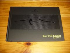 PORSCHE 918 SPYDER 2013' brochure